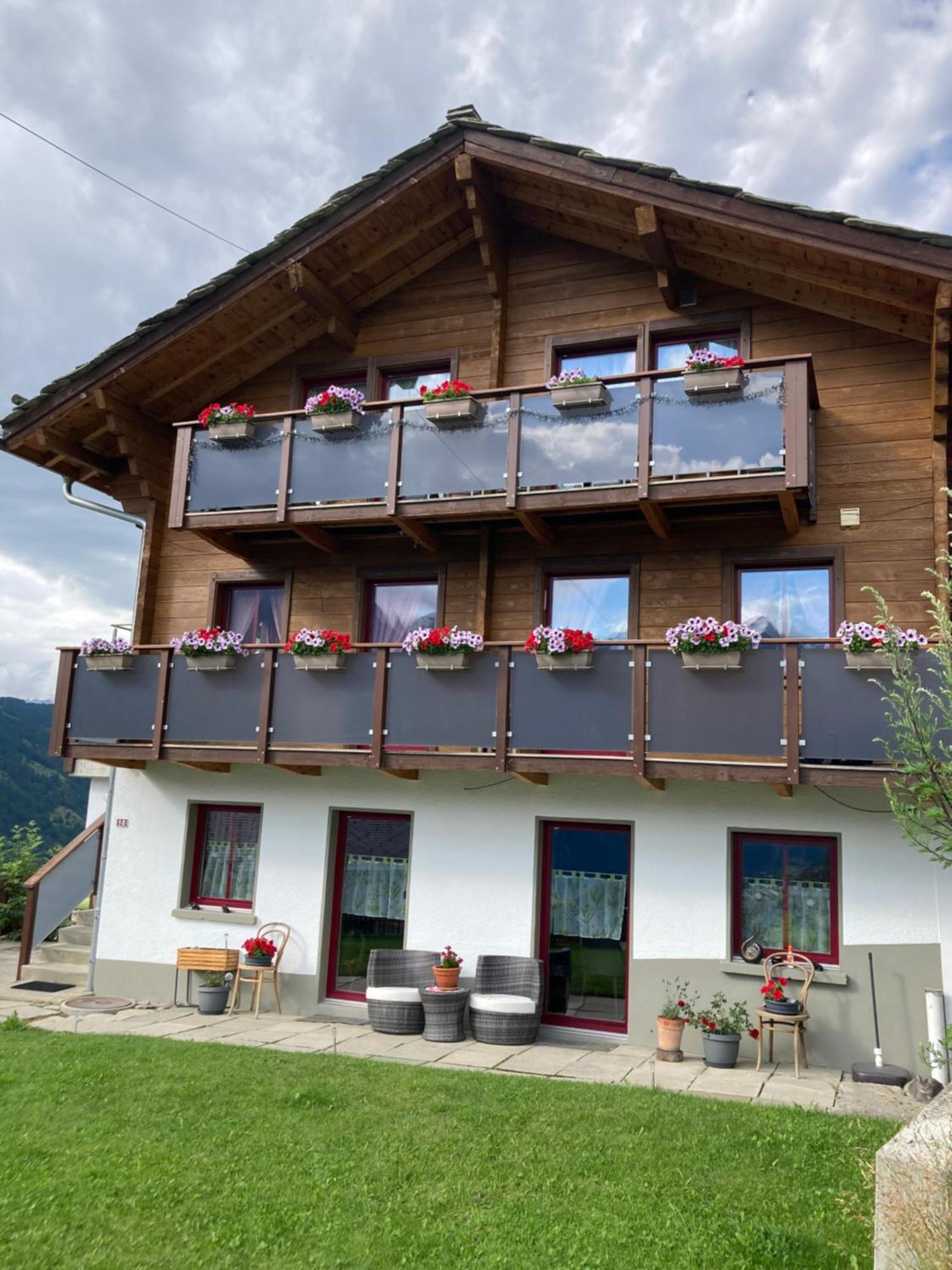 グレヘンHaus Dorfblickアパートメント エクステリア 写真